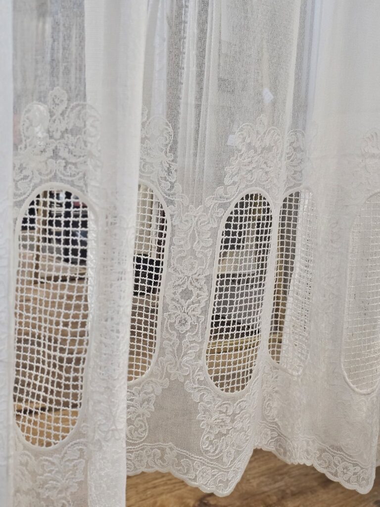 Sheer & Chiffon Curtains